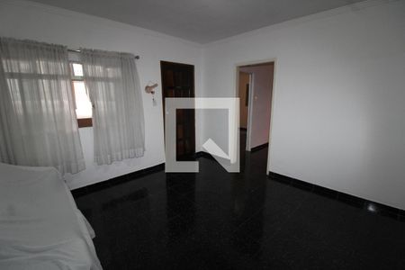 Sala de casa para alugar com 3 quartos, 100m² em Jardim Santa Adélia, São Paulo