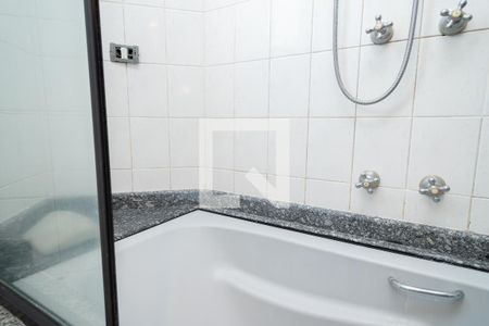 Apartamento à venda com 120m², 3 quartos e 2 vagasBanheiro - Suíte 