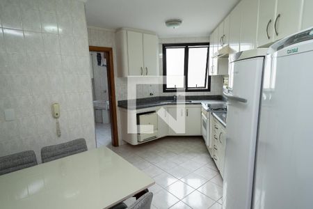 Apartamento à venda com 120m², 3 quartos e 2 vagasCozinha