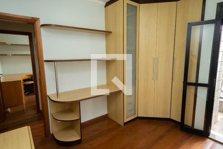 Apartamento à venda com 120m², 3 quartos e 2 vagasQuarto 2