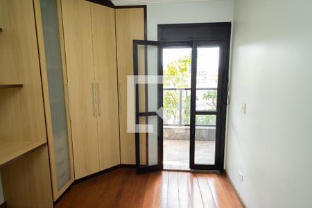 Apartamento à venda com 120m², 3 quartos e 2 vagasQuarto 2