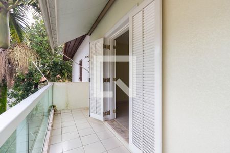 Casa à venda com 300m², 4 quartos e 6 vagasVaranda da Suíte 1