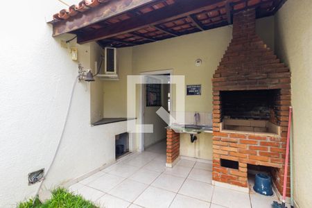 Casa à venda com 300m², 4 quartos e 6 vagasChurrasqueira