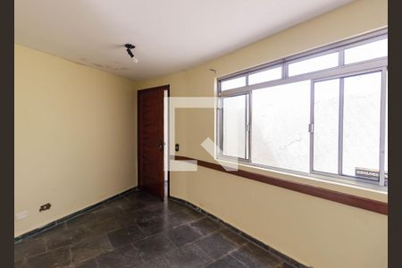 Casa à venda com 300m², 4 quartos e 6 vagasEscritório