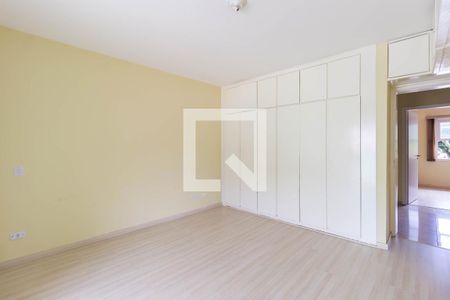 Casa à venda com 300m², 4 quartos e 6 vagasSuíte 1