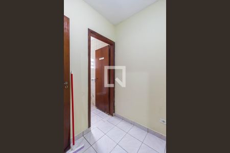 Casa à venda com 300m², 4 quartos e 6 vagasQuarto de Serviço