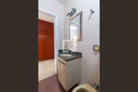 Casa à venda com 300m², 4 quartos e 6 vagasBanheiro