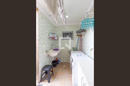 Casa à venda com 300m², 3 quartos e 5 vagasÁrea de serviço