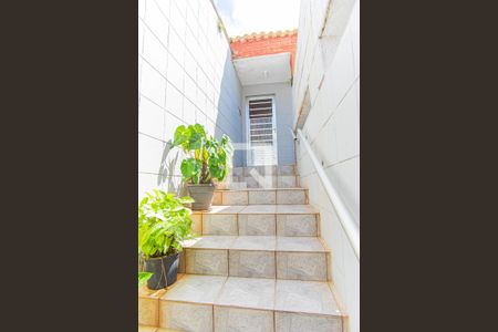 Casa à venda com 172m², 3 quartos e 2 vagasEscada