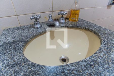 Casa à venda com 172m², 3 quartos e 2 vagasBanheiro Corredor