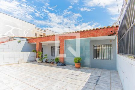 Casa à venda com 172m², 3 quartos e 2 vagasVaranda