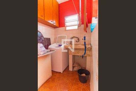 Casa à venda com 172m², 3 quartos e 2 vagasÁrea de Serviço