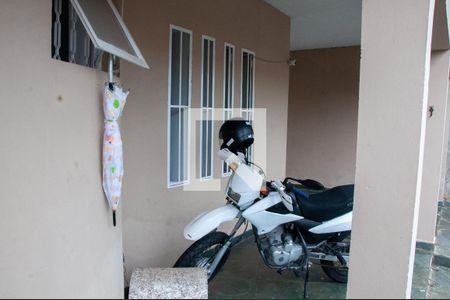 Casa à venda com 219m², 4 quartos e 3 vagas Casa à venda com 219m², 4 quartos e 3 vagasGaragem