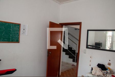 Casa à venda com 219m², 4 quartos e 3 vagas Casa à venda com 219m², 4 quartos e 3 vagasQuarto 3