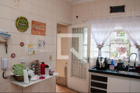 Casa à venda com 219m², 4 quartos e 3 vagas Casa à venda com 219m², 4 quartos e 3 vagasCozinha