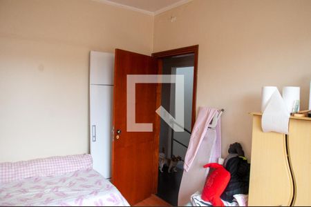 Casa à venda com 219m², 4 quartos e 3 vagas Casa à venda com 219m², 4 quartos e 3 vagasQuarto 3