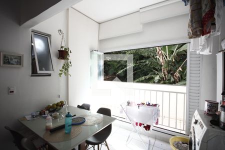 Apartamento à venda com 45m², 2 quartos e 1 vagaVaranda/ Serviço