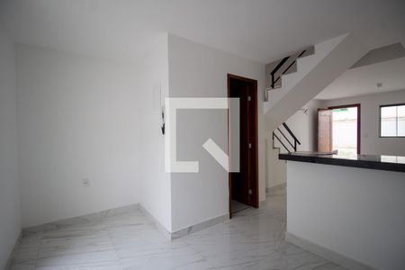 Apartamento à venda com 68m², 2 quartos e 1 vagaCozinha e Área de Serviço