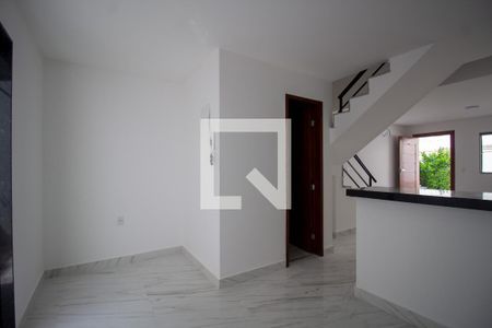 Casa de condomínio para alugar com 68m², 2 quartos e 1 vagaCozinha e Área de Serviço