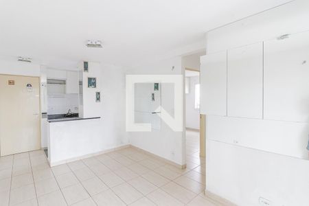 Sala de apartamento à venda com 2 quartos, 47m² em Taboão, São Paulo