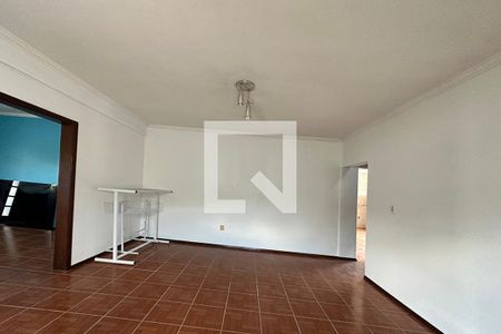 Quarto 1 de casa para alugar com 4 quartos, 250m² em Santos Dumont, São Leopoldo