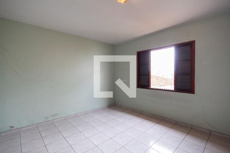 Casa à venda com 250m², 4 quartos e 2 vagasQuarto de Serviço