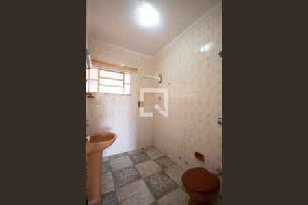 Casa à venda com 250m², 4 quartos e 2 vagasBanheiro