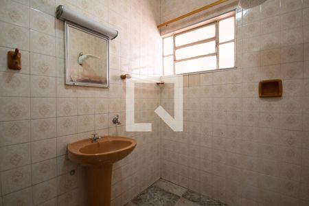 Casa à venda com 250m², 4 quartos e 2 vagasBanheiro