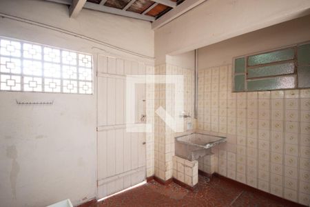 Casa à venda com 250m², 4 quartos e 2 vagasÁrea de Serviço