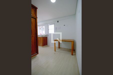 Quarto  de kitnet/studio para alugar com 1 quarto, 21m² em Jardim Maria Duarte, São Paulo