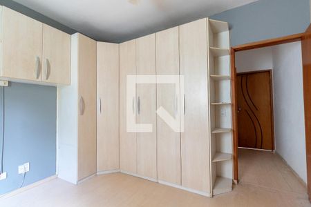 Casa de condomínio à venda com 108m², 2 quartos e 1 vagaQuarto 1 - Armários