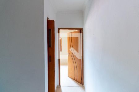 Casa de condomínio à venda com 108m², 2 quartos e 1 vagaCorredor