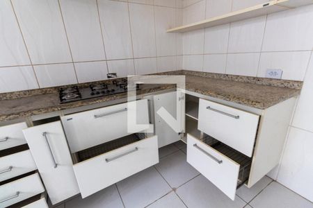 Casa de condomínio à venda com 108m², 2 quartos e 1 vagaCozinha - Armários