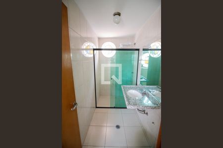 Casa à venda com 200m², 4 quartos e 4 vagasBanheiro Social