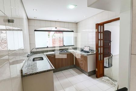 Casa à venda com 200m², 4 quartos e 4 vagasCozinha