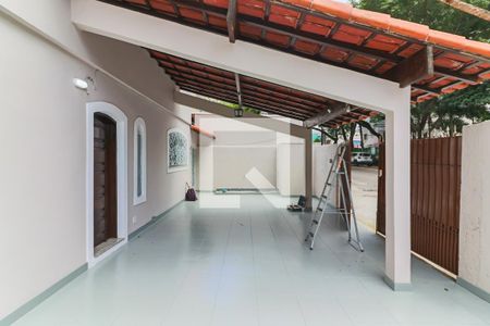Casa à venda com 200m², 4 quartos e 4 vagasGaragem