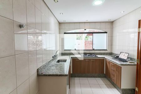 Casa à venda com 200m², 4 quartos e 4 vagasCozinha