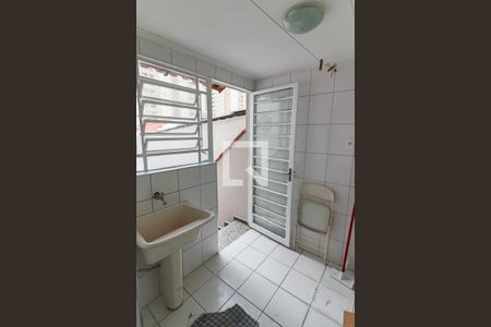 Casa à venda com 200m², 4 quartos e 4 vagasLavanderia