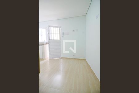 Quarto  de kitnet/studio para alugar com 1 quarto, 21m² em Jardim Maria Duarte, São Paulo