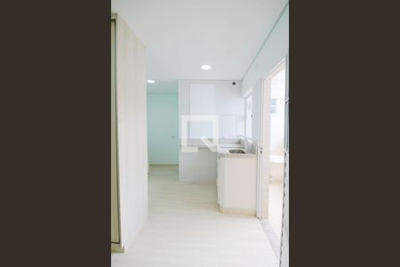 Cozinha  de kitnet/studio para alugar com 1 quarto, 21m² em Jardim Maria Duarte, São Paulo
