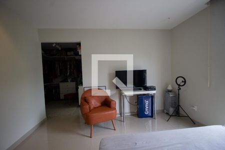 Casa de condomínio à venda com 700m², 3 quartos e 2 vagas Casa de condomínio à venda com 700m², 3 quartos e 2 vagasSuíte 2