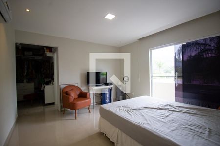Banheiro da Suíte 1 de casa de condomínio à venda com 3 quartos, 700m² em Vargem Pequena, Rio de Janeiro