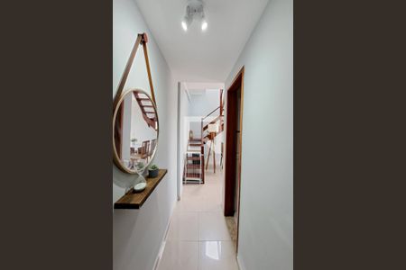 Sala de apartamento para alugar com 2 quartos, 180m² em Del Castilho, Rio de Janeiro