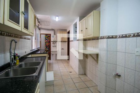 Apartamento para alugar com 108m², 2 quartos e sem vaga Apartamento para alugar com 108m², 2 quartos e sem vagaCozinha