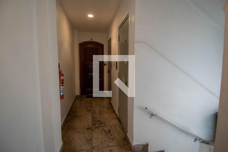 Apartamento para alugar com 108m², 2 quartos e sem vaga Apartamento para alugar com 108m², 2 quartos e sem vagaBanheiro de Serviço