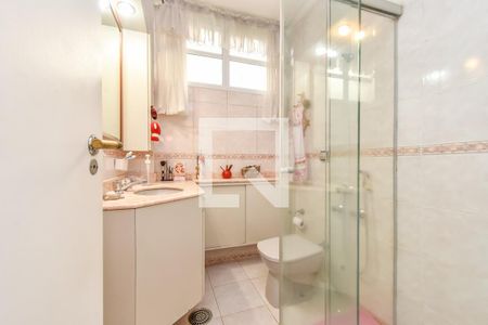 Apartamento para alugar com 216m², 3 quartos e 2 vagasBanheiro