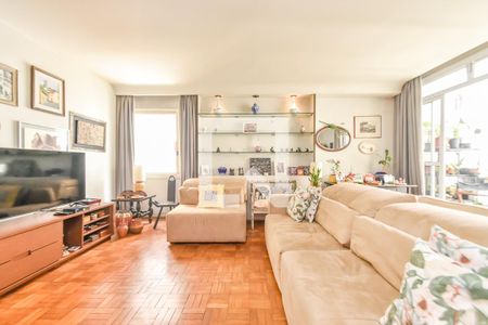 Apartamento para alugar com 216m², 3 quartos e 2 vagasSala