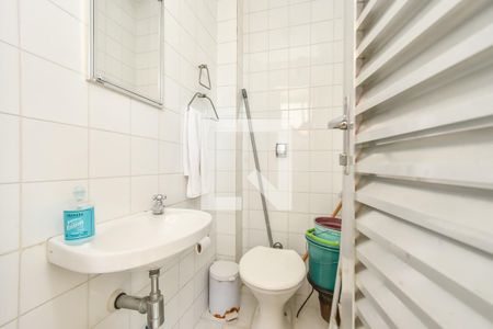 Apartamento para alugar com 216m², 3 quartos e 2 vagasBanheiro de serviço