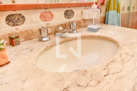 Apartamento para alugar com 216m², 3 quartos e 2 vagasBanheiro do Quarto 3