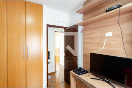 Apartamento à venda com 100m², 3 quartos e 2 vagasQuarto 2